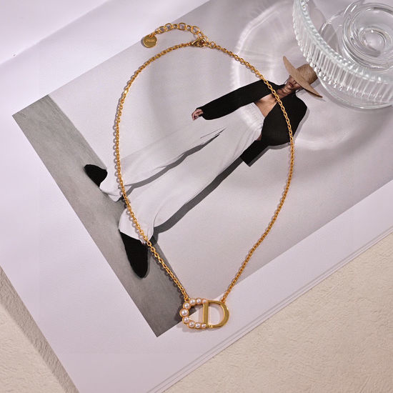Christian Dior CD Fashion Letter Necklace Versatile Accessory