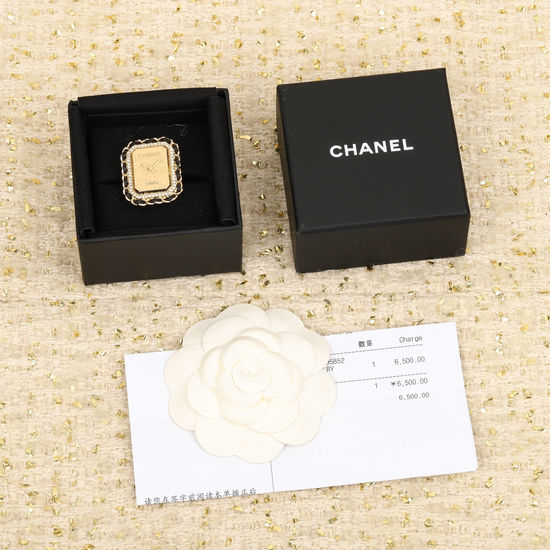 Chanel Exquisite Engraved Watch Style Ring