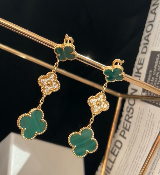 Van Cleef & Arpels VCA Malachite Clover Earrings with Diamonds