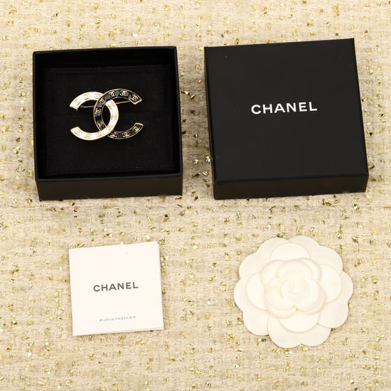Chanel Two Tone Enamel Classic Brooch