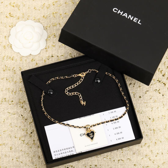 Chanel Classic Enamel Heart Choker Necklace