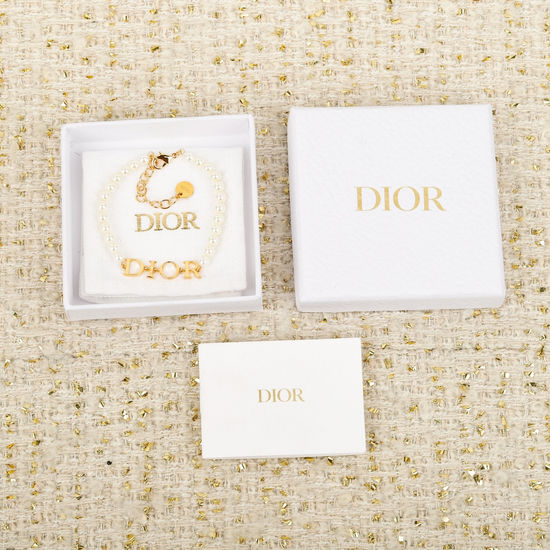 Christian Dior CD Letter Pearl Bracelet Elegant Classic Design