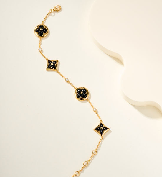 Van Cleef & Arpels VCA Black Onyx Gold Plated Pendant Necklace