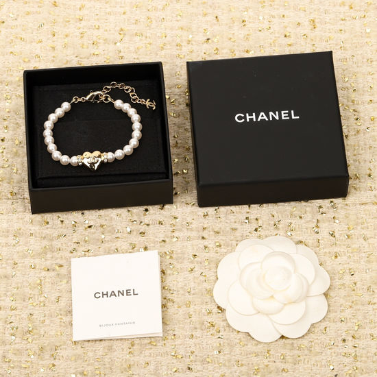 Chanel Elegant Heart Pearl Bracelet