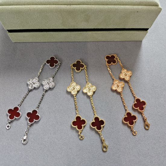 Van Cleef & Arpels VCA Carnelian Hot Stamping Clover Bracelet