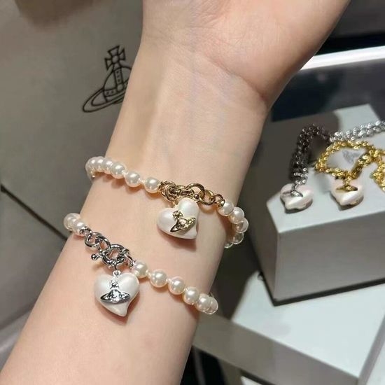 Vivienne Westhood Elegant Pearl Necklace Bracelet Jewelry Set
