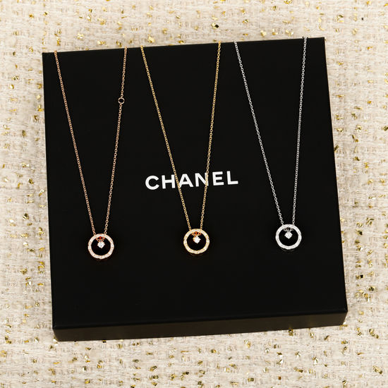 Chanel Quilted Pattern Silver Necklace