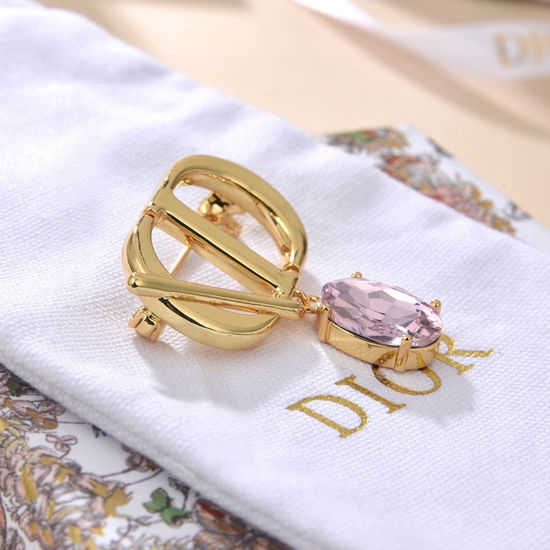 Christian Dior CD Letter Brooch Stylish Versatile Accessory