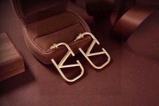 Valentino Simple Golden Stud Earrings Fashion Accessory