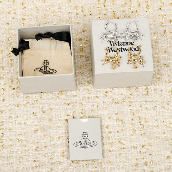 Vivienne Westhood Exquisite Three-dimensional Saturn Earrings
