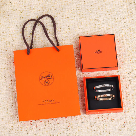 Hermes Exquisite Gold Plated Bangle Bracelet