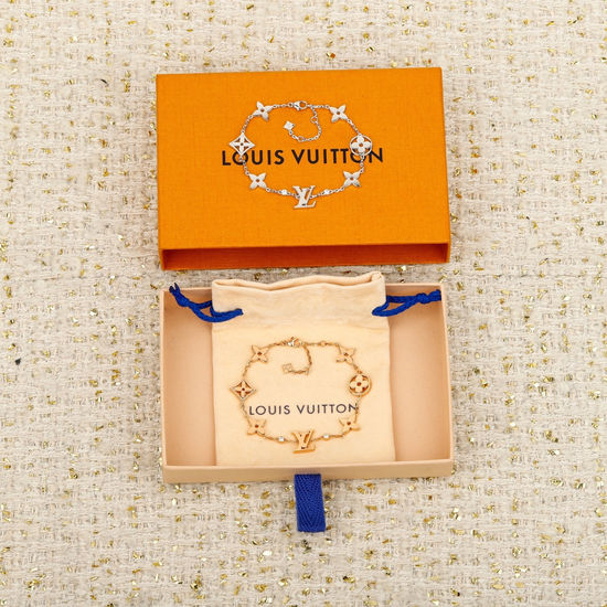 Louis Vuitton LV Diamond Inlaid Flower Pattern Bracelet