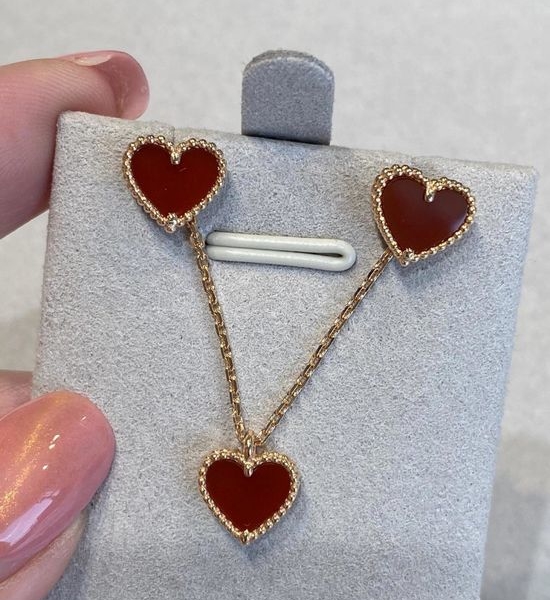 Van Cleef & Arpels VCA Sweet Carnelian Heart Pendant Necklace