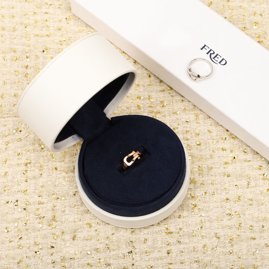 Fred Exquisite Horseshoe Diamond Ring