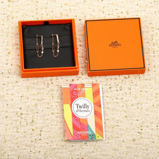 Hermes Classic Signature Design Elegant Earrings