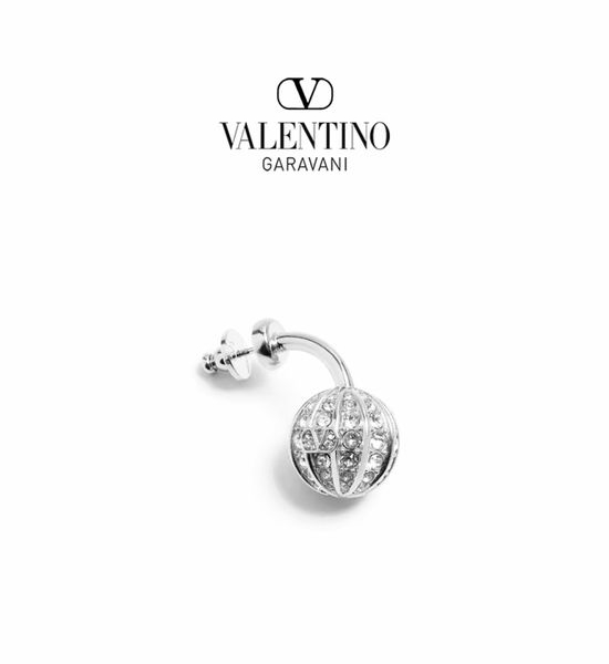 Valentino Valentino New Earrings, Simple and Fashionable