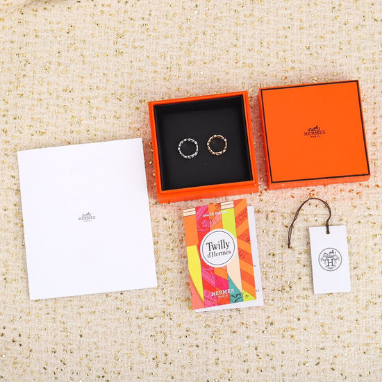 Hermes Classic Silver Ring Fashion Accessory