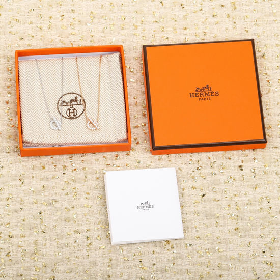 Hermes Minimalist Chain Design Necklace