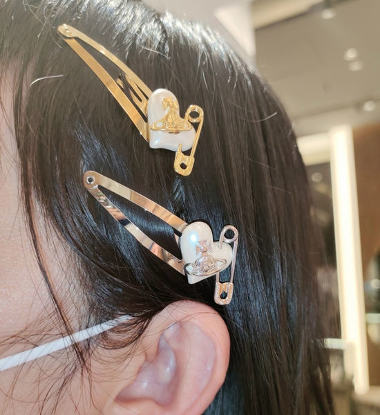 Vivienne Westhood Elegant Classic Design Hair Clip