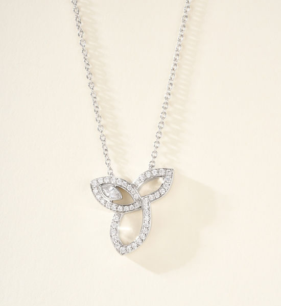 Harry Winston Three Leaf Clover Diamond Pendant Necklace