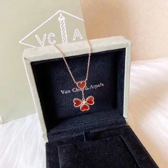 Van Cleef & Arpels VCA Tassel Heart Pendant Necklace