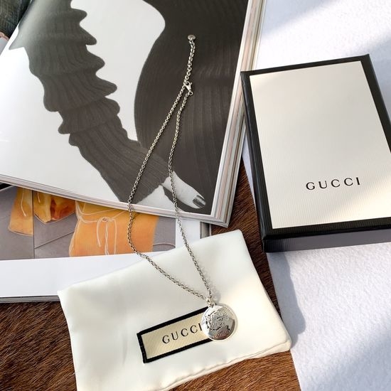 Gucci Tiger Pattern Pendant Necklace
