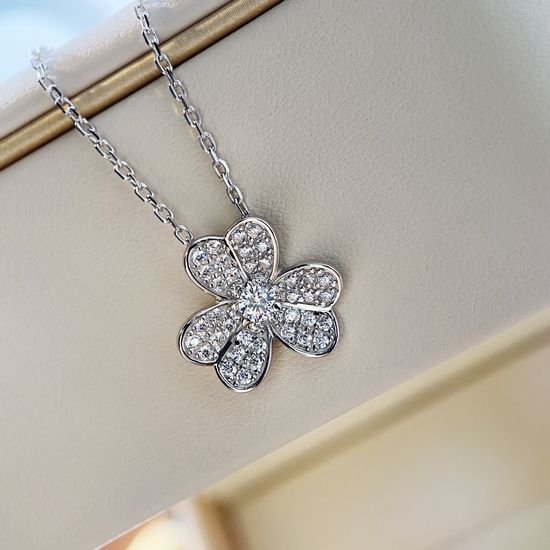 Van Cleef & Arpels VCA Cubic Zirconia Three Leaf Clover Necklace