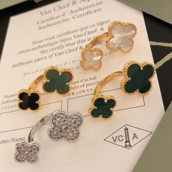 Van Cleef & Arpels VCA Adjustable Clover Open Ring