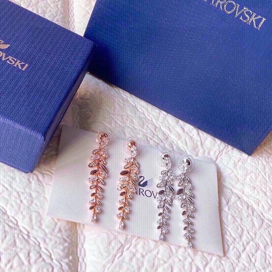 Swarovski Leaf Shape Classic Stud Earrings