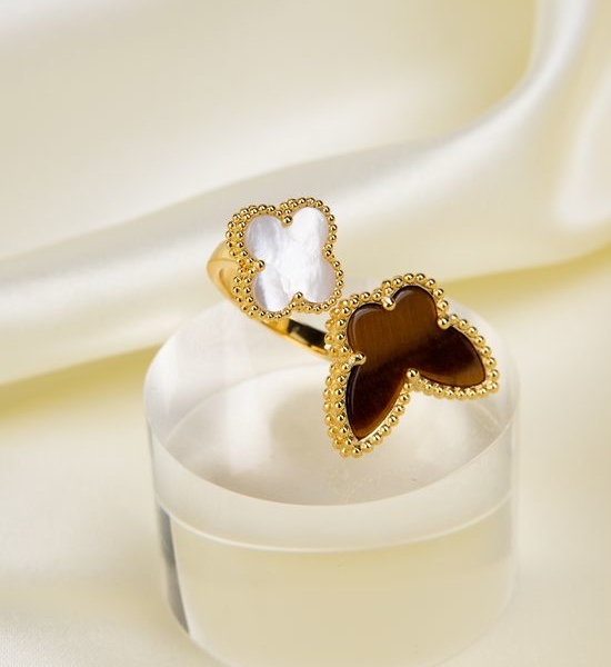 Van Cleef & Arpels VCA Mother-of-pearl Tiger Eye Stone Ring