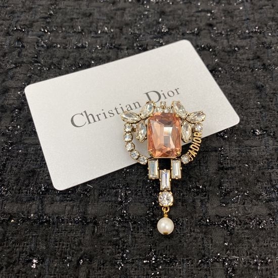 Christian Dior CD Classic Tone Flattering Brooch