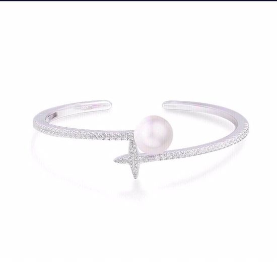 Apm monaco Sterling Silver Zircon Pearl Open Bangle