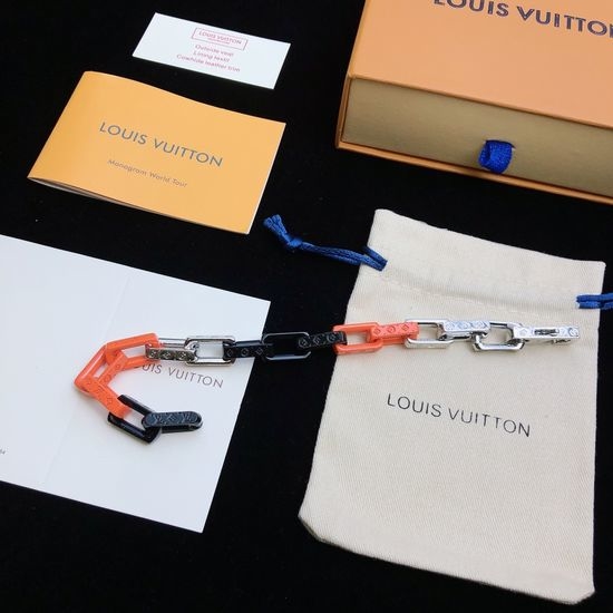 Louis Vuitton LV Engraved Metal Chain Classic Bracelet