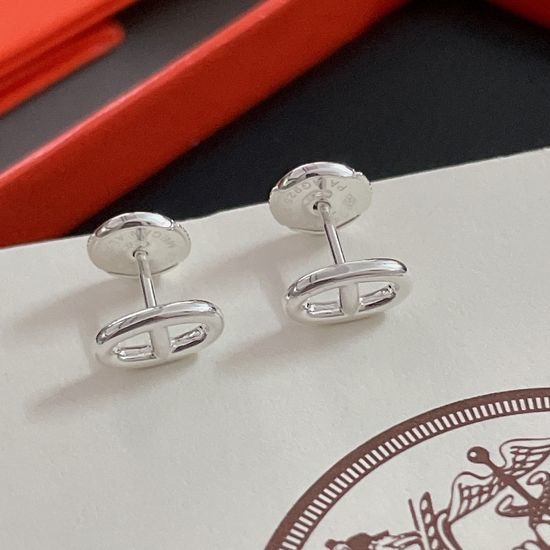 Hermes Classic Pig Nose Shape Stud Earrings
