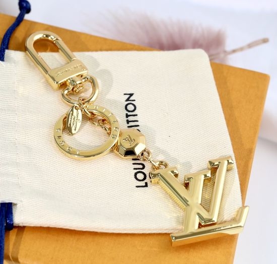 Louis Vuitton LV Four-petal Flower Design Key Chain