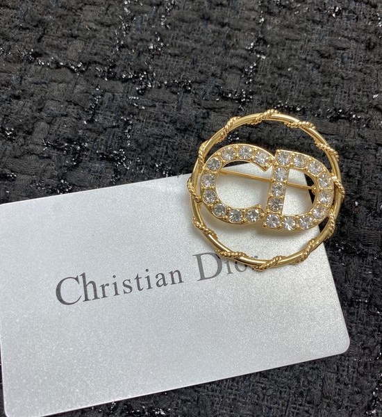 Christian Dior CD Elegant Exquisite Brooch Premium Craftsmanship