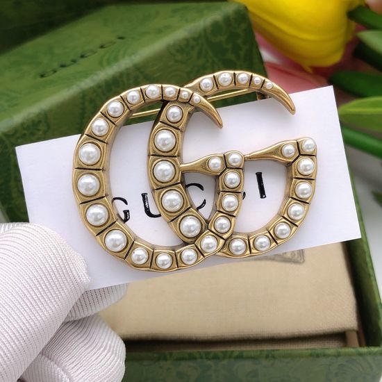 Gucci Vintage Style Decorative Brooch