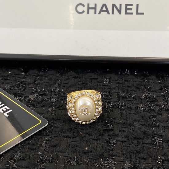 Chanel Classic Mark Exquisite Craft Ring