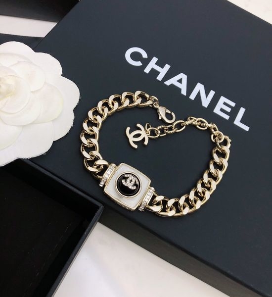 Chanel Bee Design Delicate Chain Bracelet