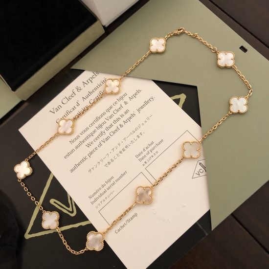 Van Cleef & Arpels VCA Natural Gemstone Inlaid Flower Necklace