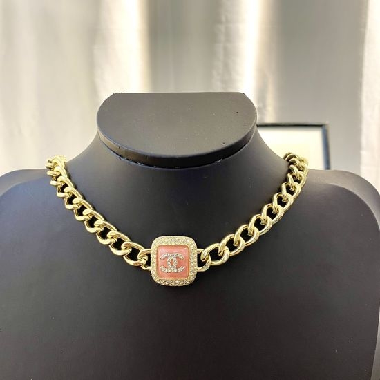 Chanel Exquisite Workmanship Elegant Necklace