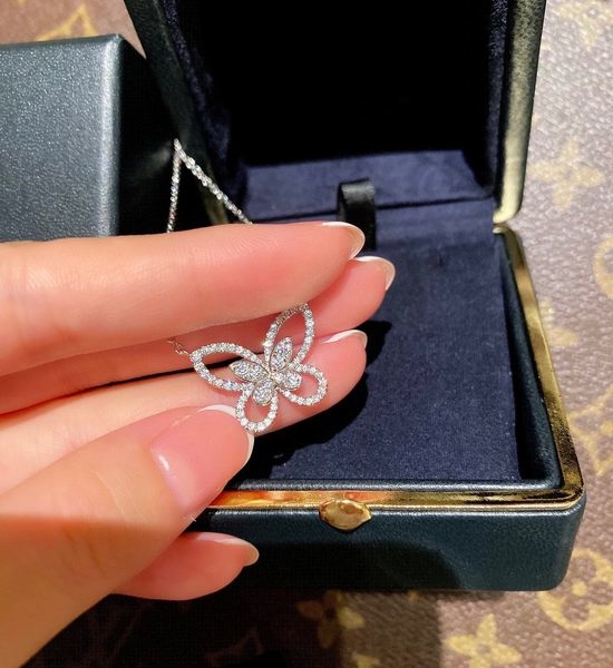 Gucci Hollow Diamond Butterfly Bracelet