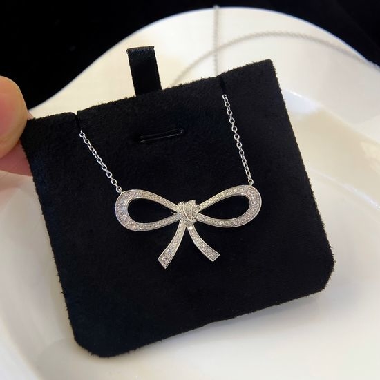 Graff Bow Diamond Necklace Shiny Romantic Jewelry