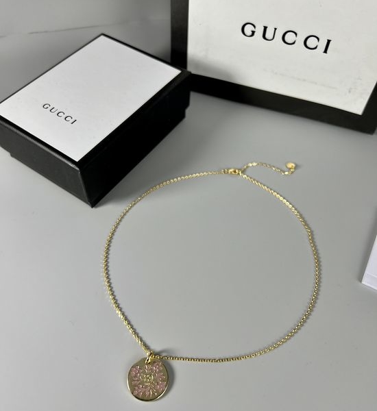 Gucci Round Cake Necklace Double Sided Pattern Gold Pink Enamel