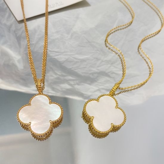 Van Cleef & Arpels VCA Mother of Pearl Clover Pendant Necklace