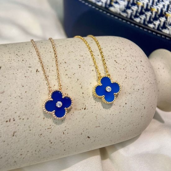 Van Cleef & Arpels VCA Diamond Clover Blue Agate Necklace