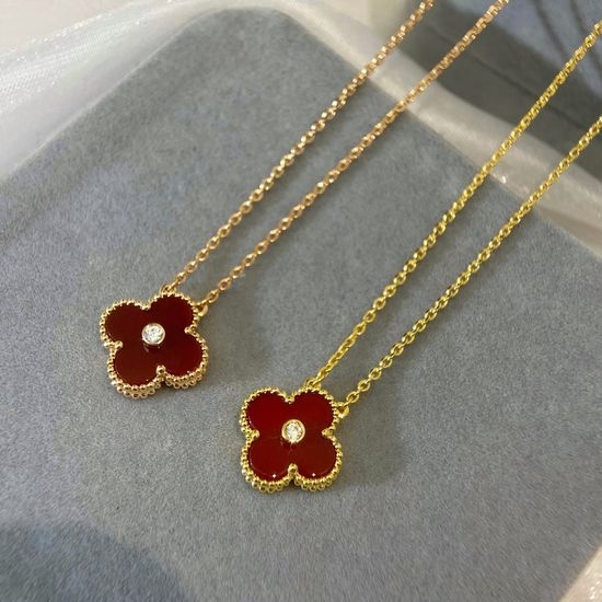 Van Cleef & Arpels VCA Diamond Clover Carnelian Necklace