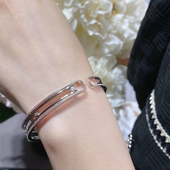 Messika Full Diamond Flexible Bangle