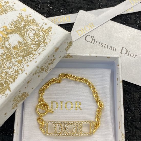 Christian Dior CD Diamond Letter Bracelet Elegant Style