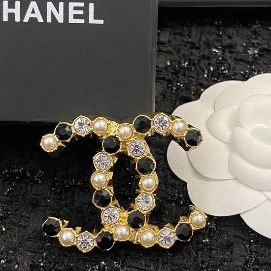 Chanel Exquisite Craft Brooch